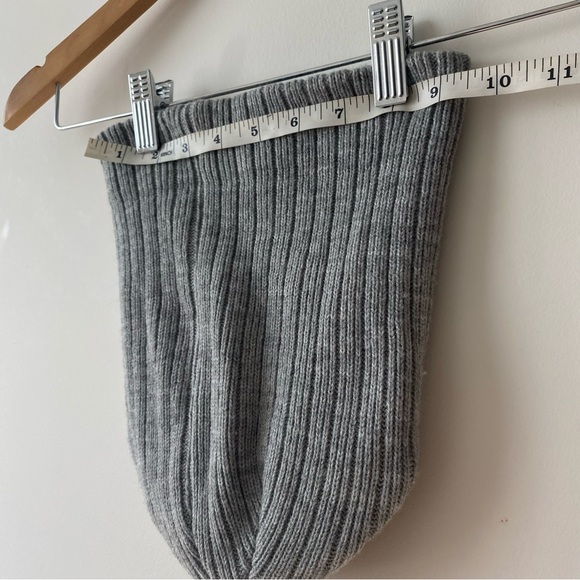 Old Navy Grey Winter Hat - Picture 5 of 6